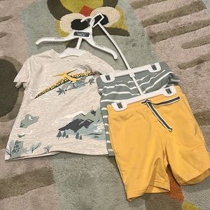 Brand new 3 piece set 2T boys